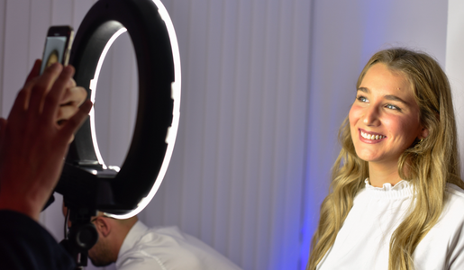 COST OF INVESTING IN SMILE DESIGN PATIENT REACTION LEARNING HUB ARTICLE IMAGE